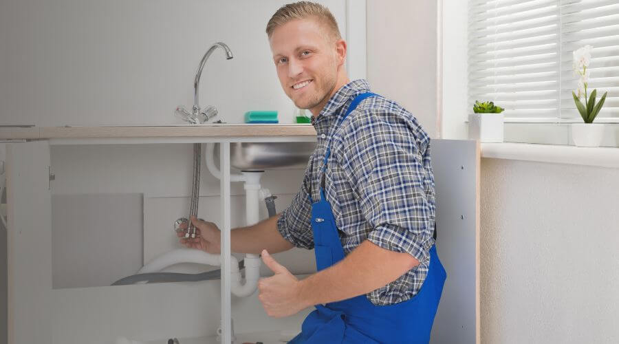 Nighttime Plumber in Hampden, ND